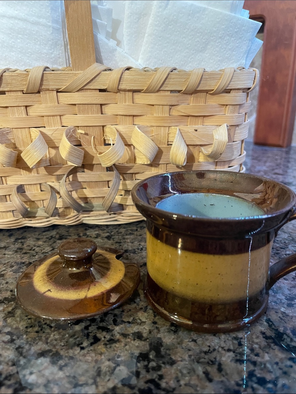 English Honey Pot with Lid